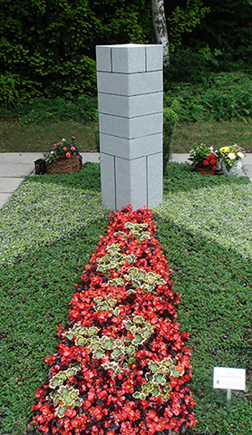 Urnengemeinschaftsgräber Mülheim Styrum - angelegt und gepflegt durch die Friedhofsgärtnerei Freitag